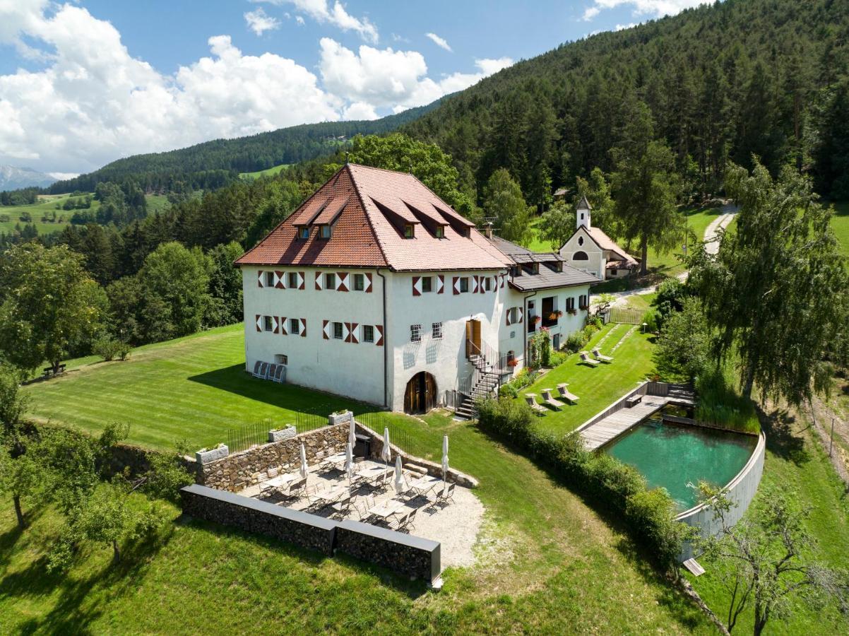 Отель Ansitz Fonteklaus Лайон Экстерьер фото
